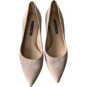 EUC Stuart Weitzman Pointy Toe Leigh Pump Dolce Suede MSRP $395 Size 9